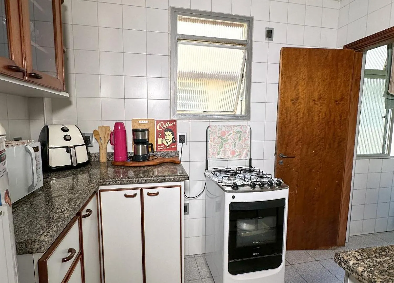 Apartamento Com Vista Pro Mar No Centro De Ubatuba - 2 Quartos E Cozinha Completa 0*,  Brazil