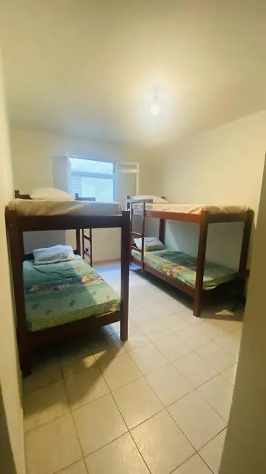 Apartamento Com Vista Pro Mar No Centro De Ubatuba - 2 Quartos E Cozinha Completa