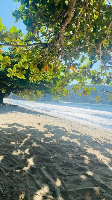 Apartamento Com Vista Pro Mar No Centro De Ubatuba - 2 Quartos E Cozinha Completa Brasil