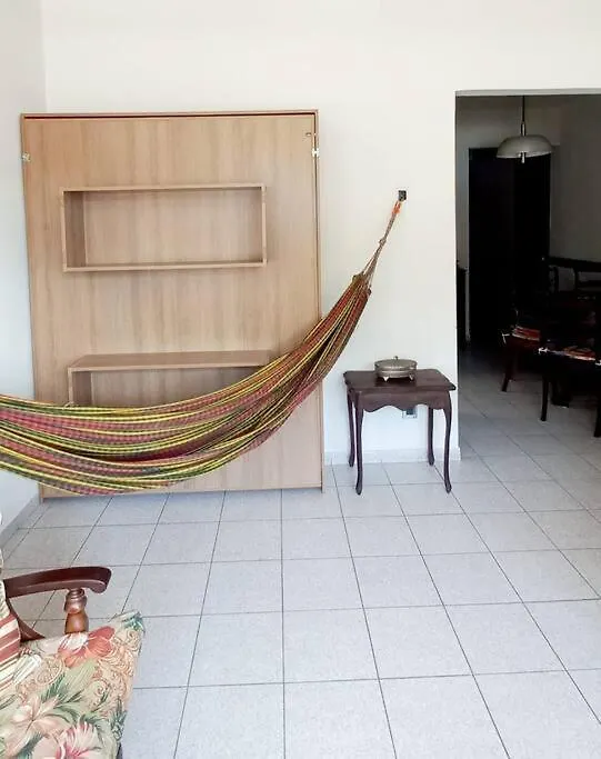 Apartamento Com Vista Pro Mar No Centro De Ubatuba - 2 Quartos E Cozinha Completa