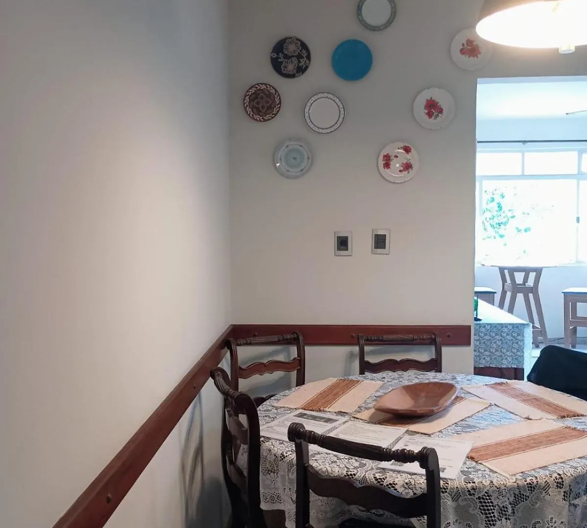 Apartamento Com Vista Pro Mar No Centro De Ubatuba - 2 Quartos E Cozinha Completa