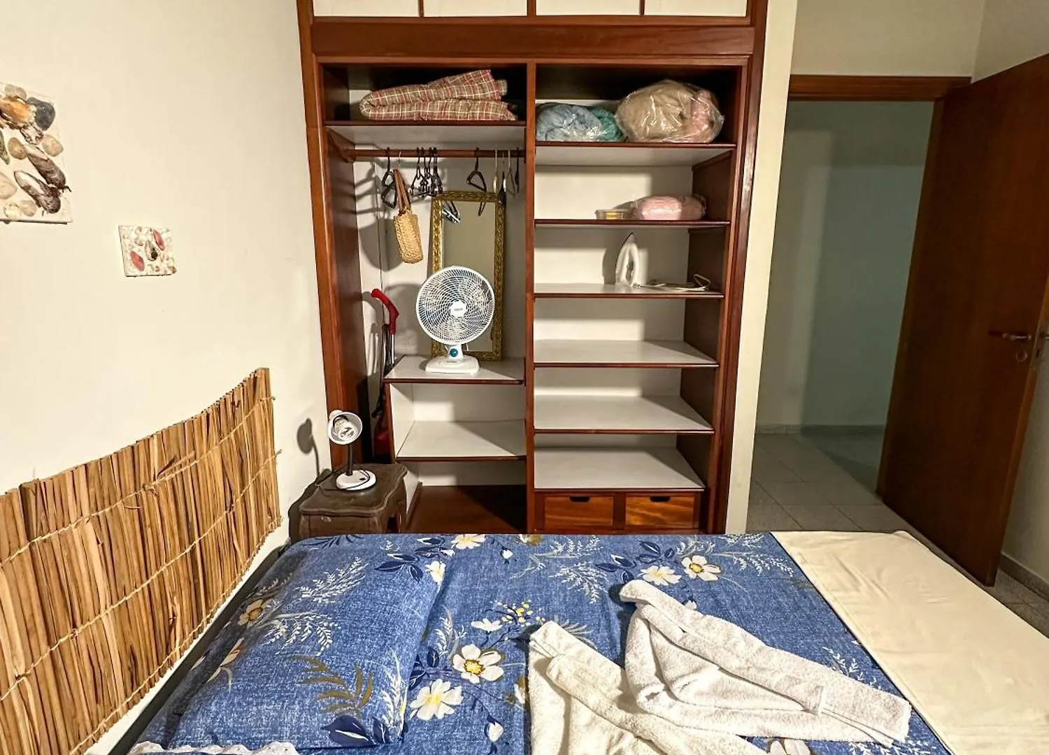 Apartamento Com Vista Pro Mar No Centro De Ubatuba - 2 Quartos E Cozinha Completa Brasil