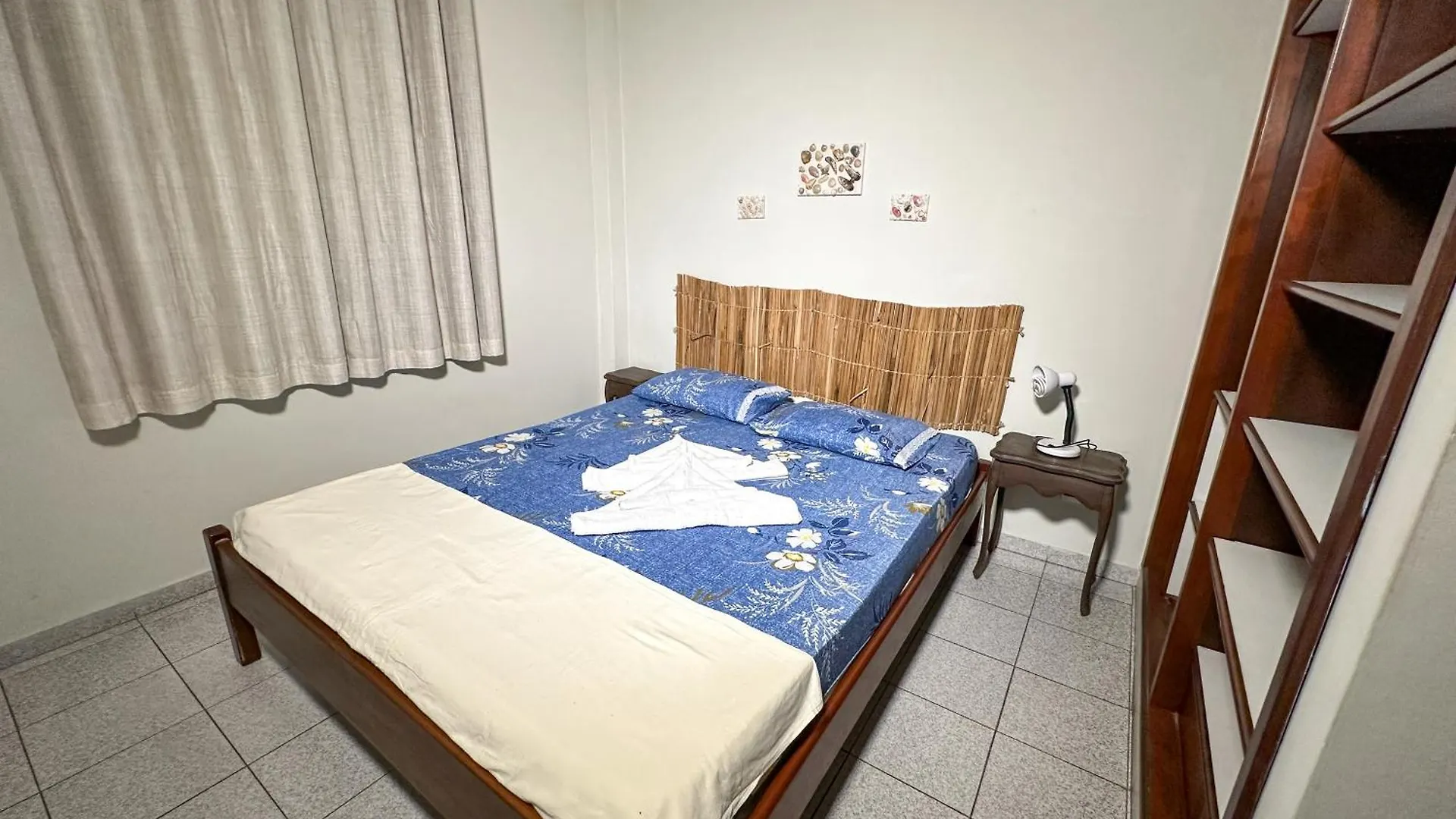 Apartamento Com Vista Pro Mar No Centro De Ubatuba - 2 Quartos E Cozinha Completa